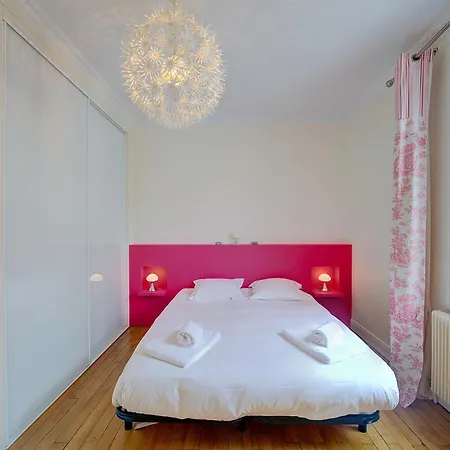 Loeva - Maison De Famille Τουρ