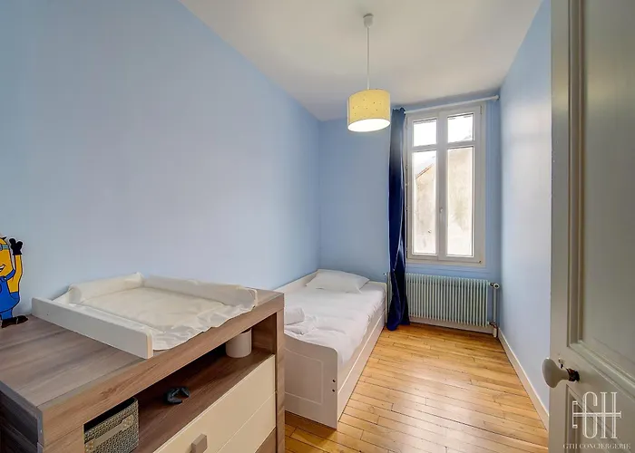 Loeva - Maison De Famille דירה טור